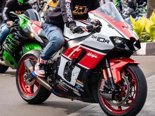 Blanc Rouge Noir Carénage Moto Kawasaki ZX10R 2021-2025