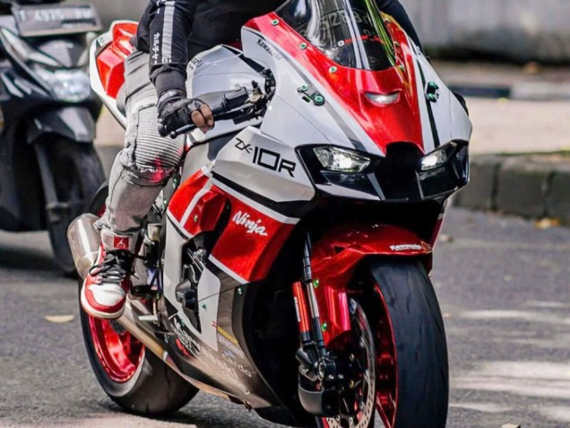 Blanc Rouge Noir Carénage Moto Kawasaki ZX10R 2021-2025